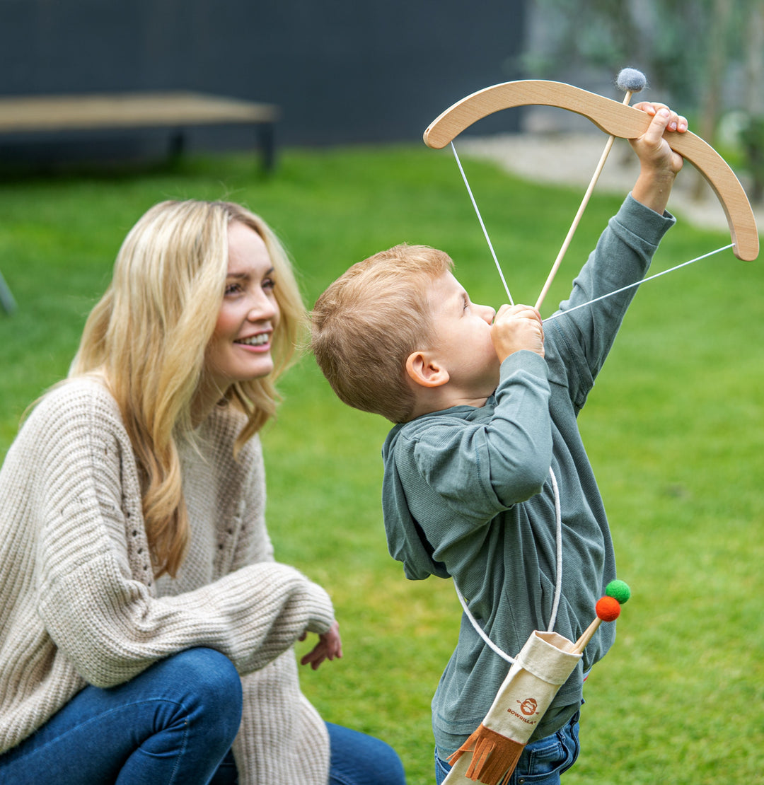 Set of 5 wooden arrows with colorful felt heads