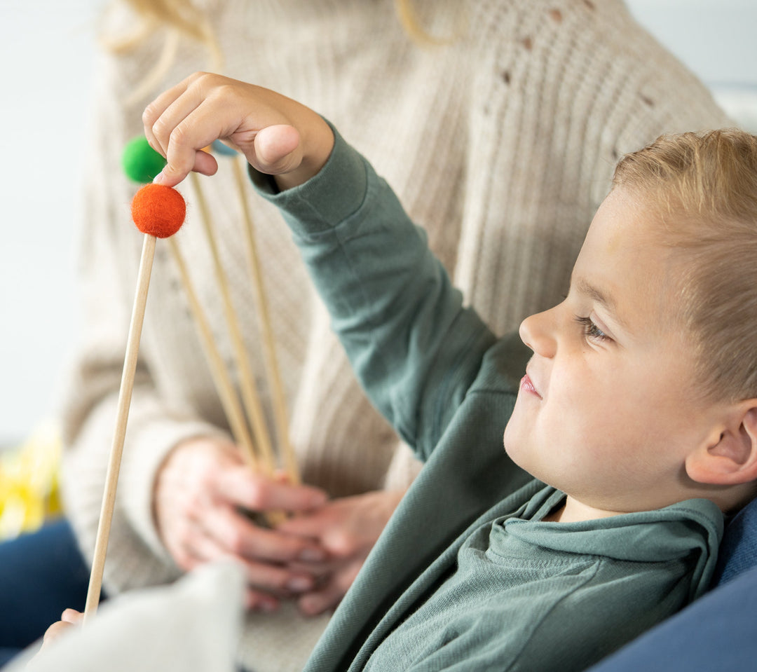 Set of 5 wooden arrows with colorful felt heads